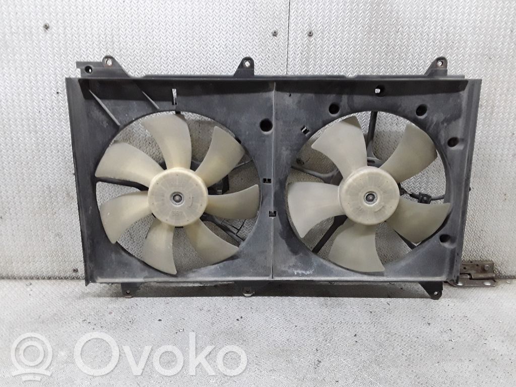 Toyota Avensis Verso Wentylator / Komplet 