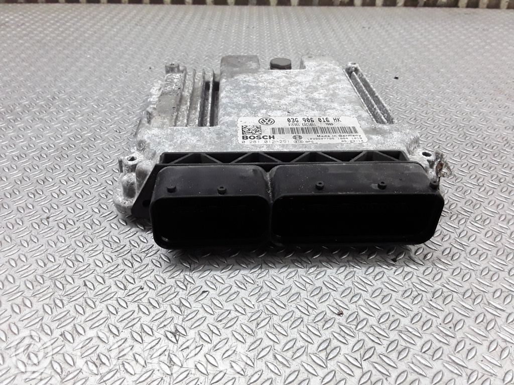 Volkswagen Touran I Unitate/modul de control motor 