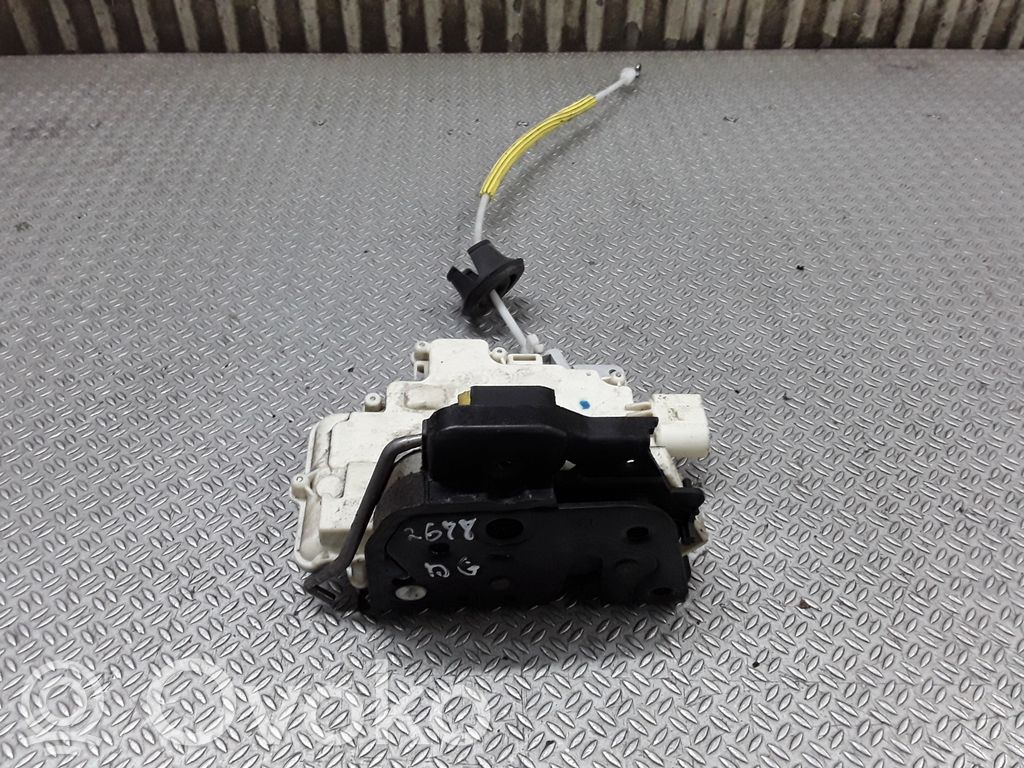 Cerradura de puerta trasera   8E0839016AA
