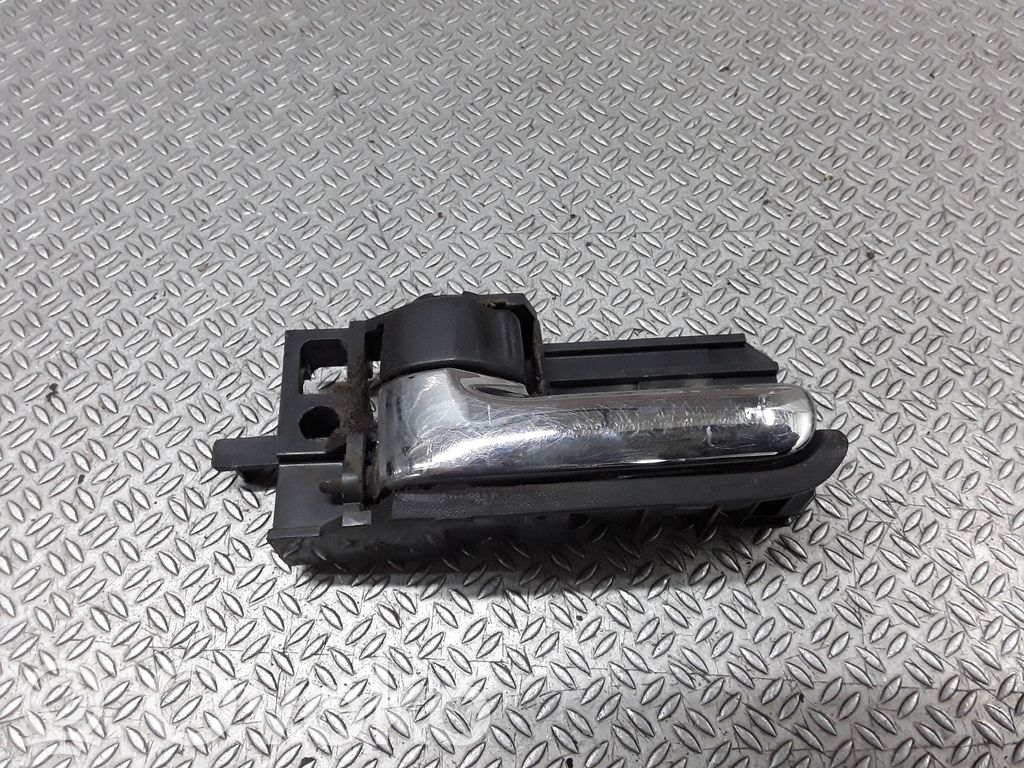 Manecilla interna puerta delantera   50594A1