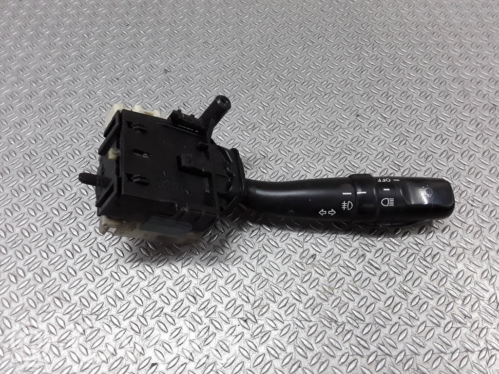 Toyota Avensis Verso Palanca de intermitentes 