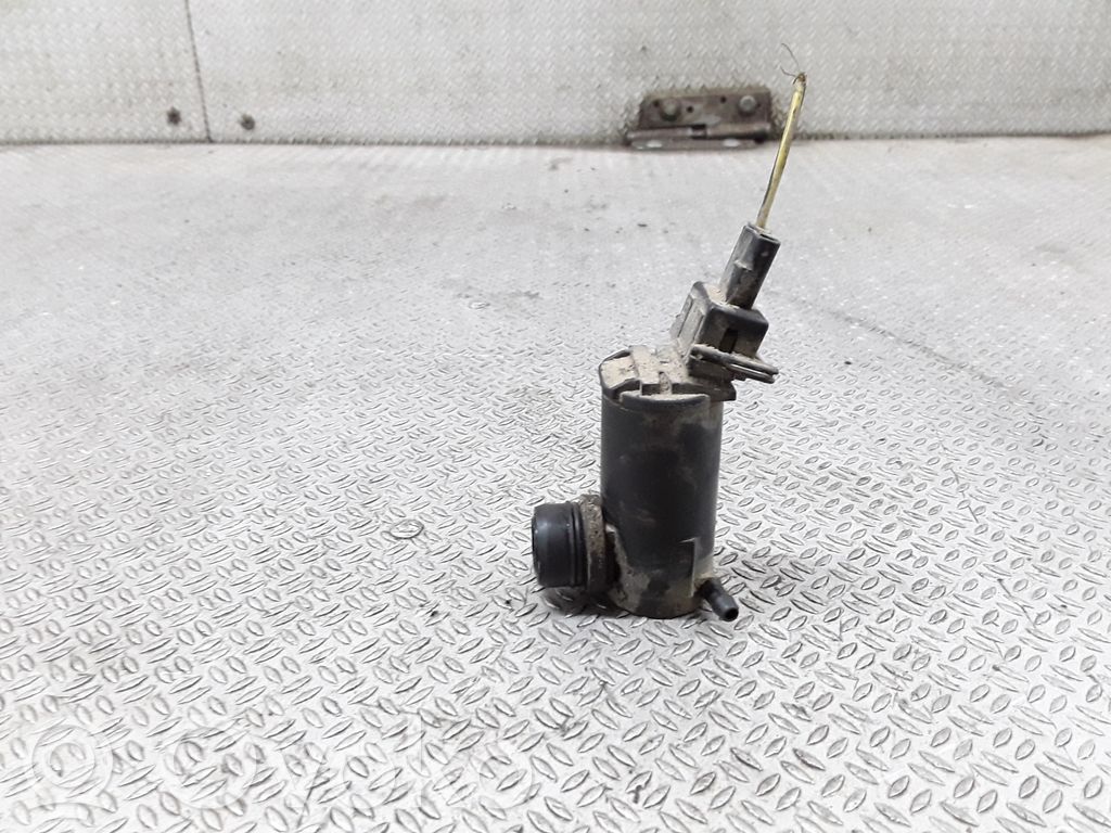 Windscreen/windshield washer pump