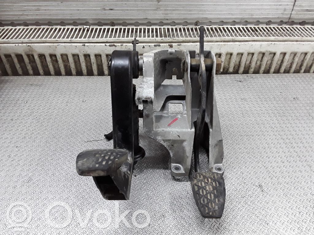 Assemblage pédale   9012900419