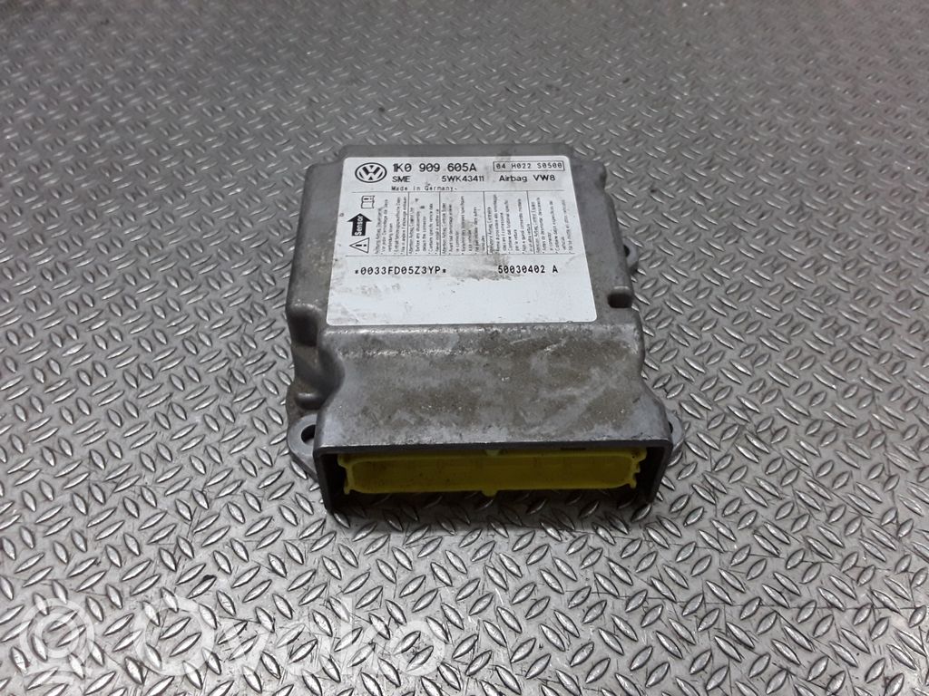Turvatyynyn ohjainlaite/moduuli   1K0909605A