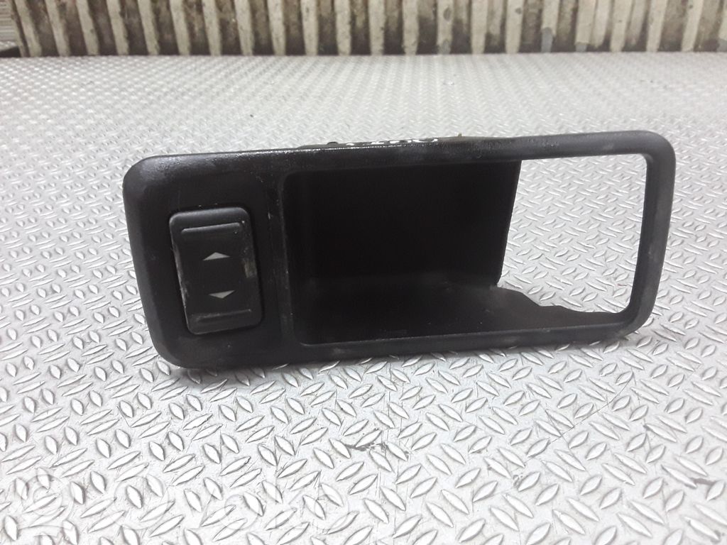 Ford C-MAX I Electric window control switch 