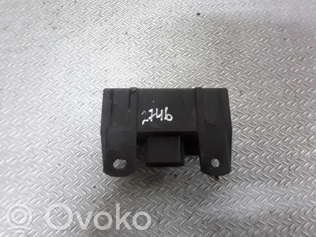 Glow plug pre-heat relay