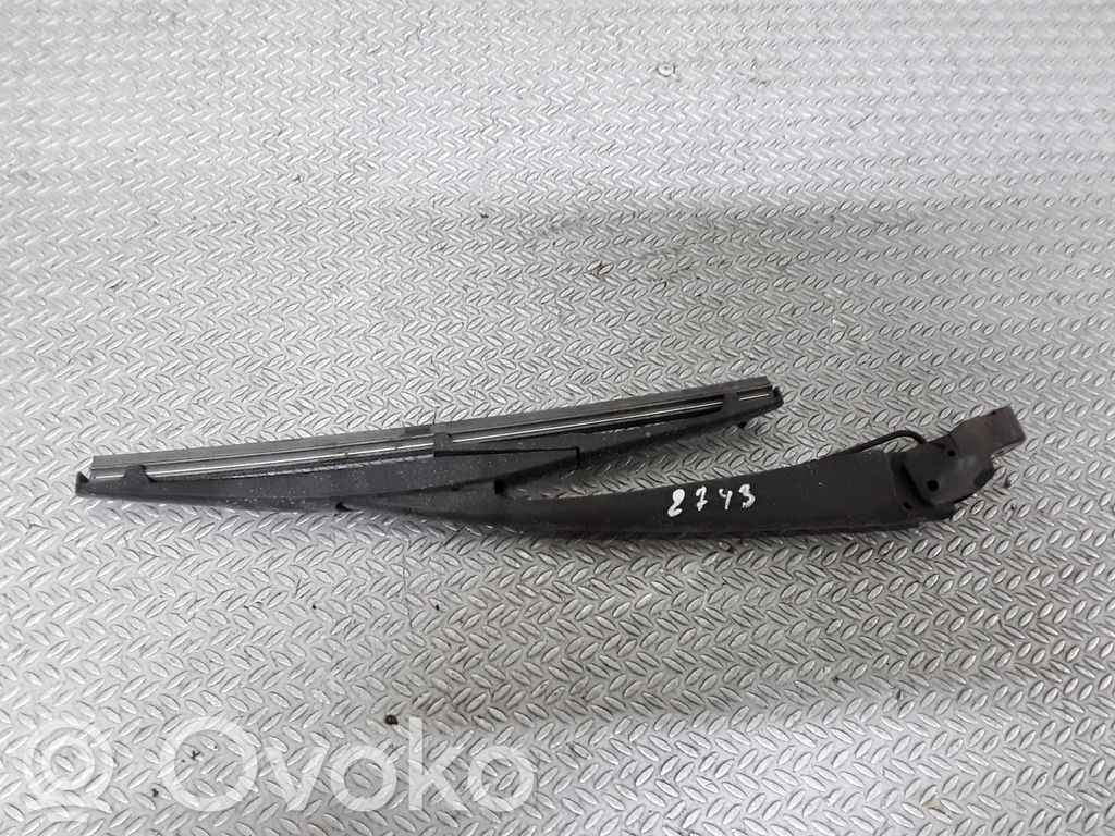 Rear wiper blade