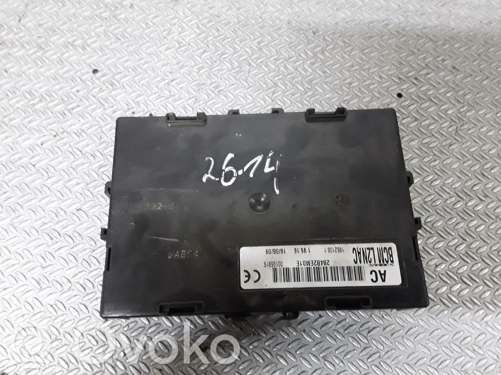 Nissan Micra Unité de commande, module PDC aide au stationnement 