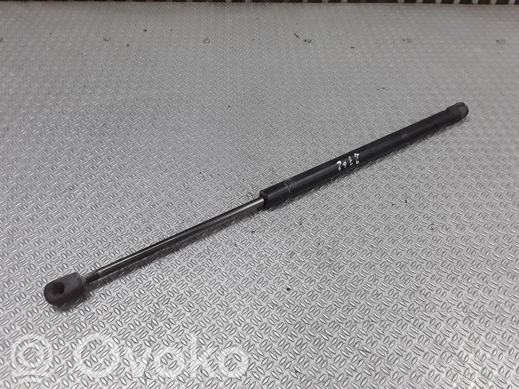 Toyota Corolla E120 E130 Tailgate/trunk strut/damper 