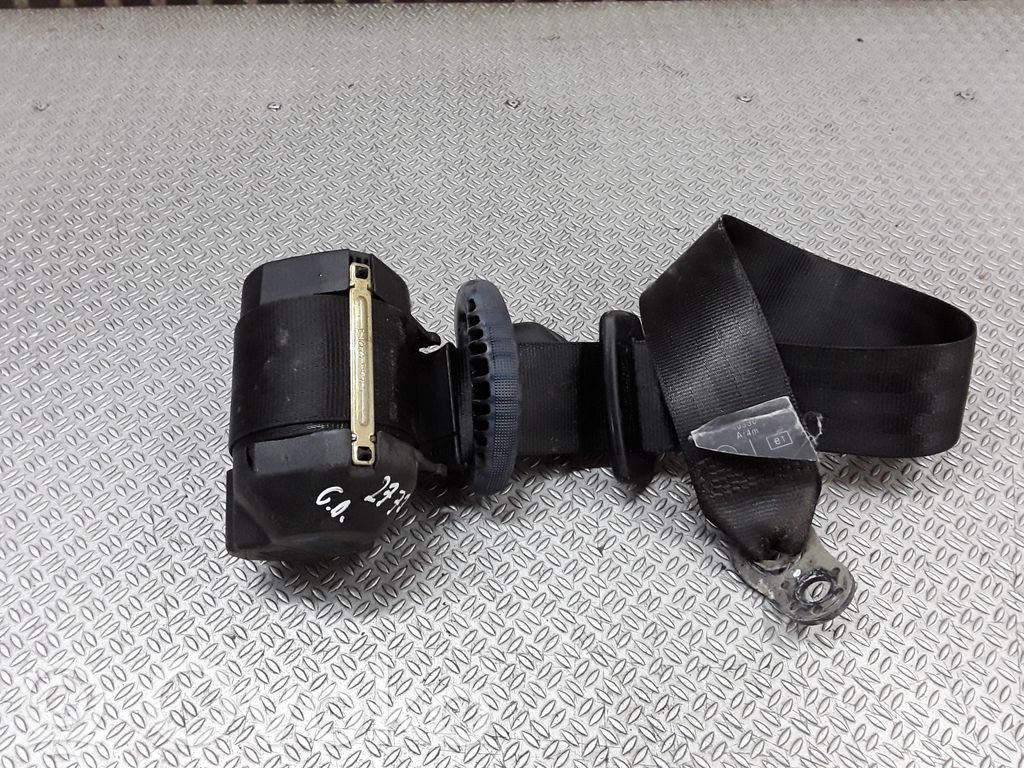 Skoda Fabia Mk1 (6Y) Cinturón trasero 