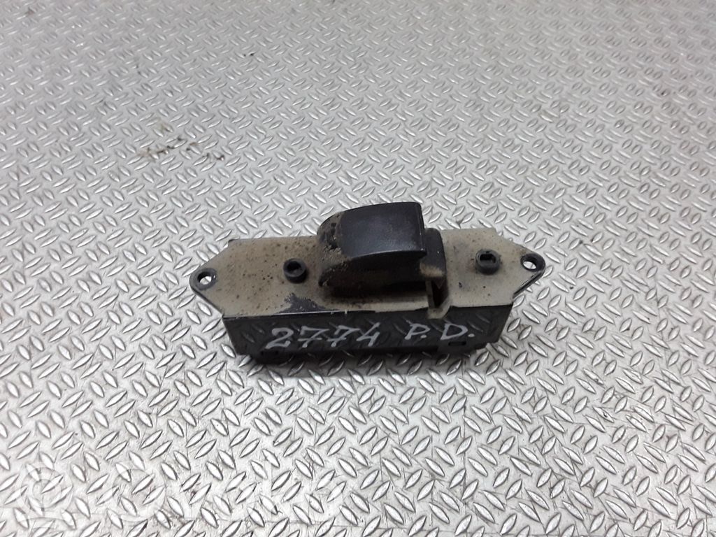 Mitsubishi L200 Electric window control switch 