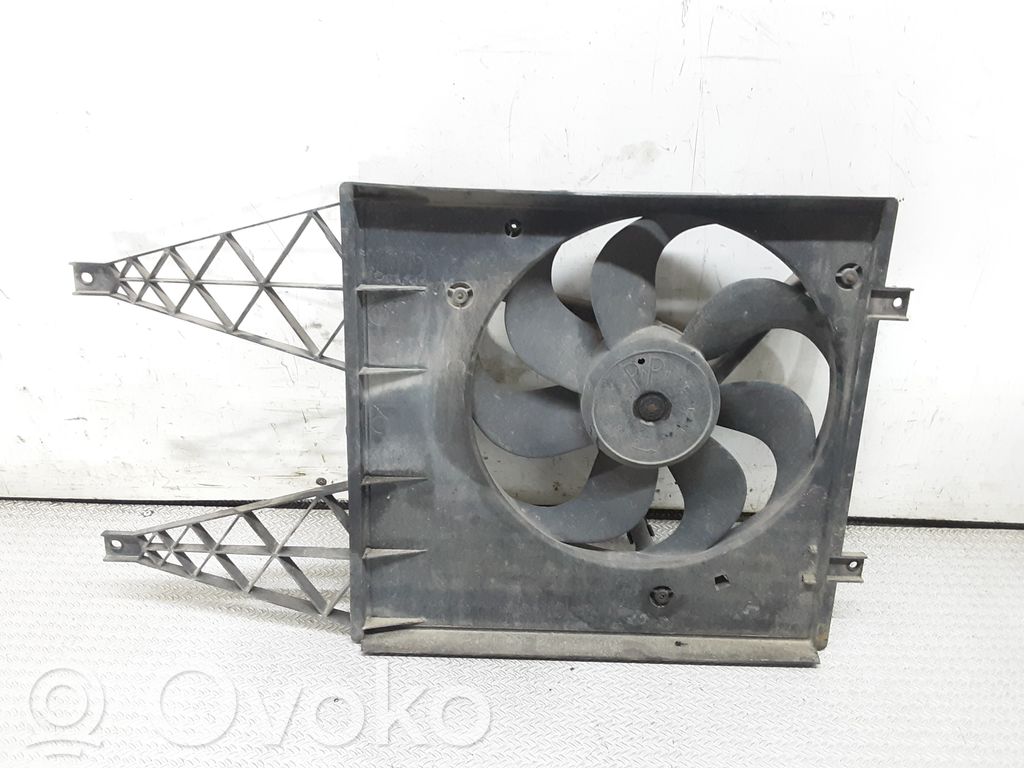 Skoda Fabia Mk1 (6Y) Elektryczny wentylator chłodnicy 