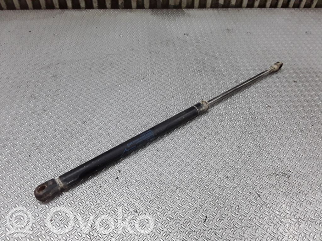 Toyota Corolla E120 E130 Amortizatorius galinio dangčio 
