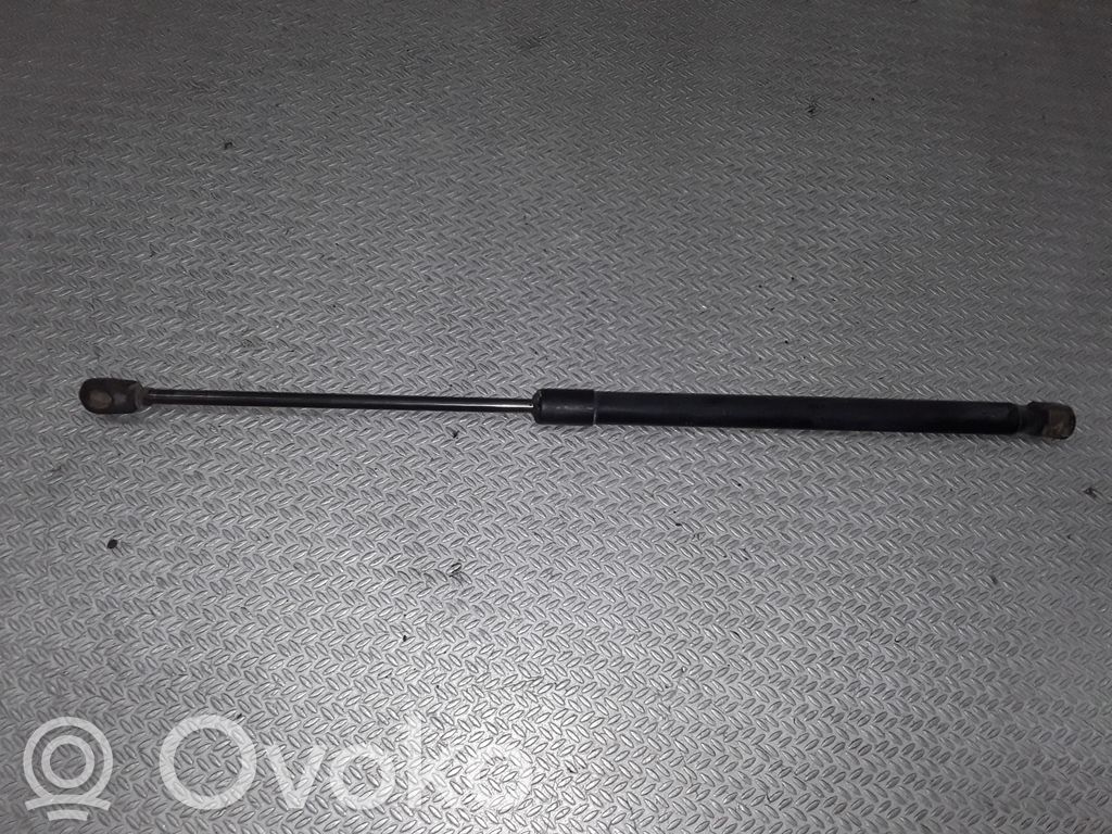 Amortizatorius galinio dangčio   8ZO827552C
