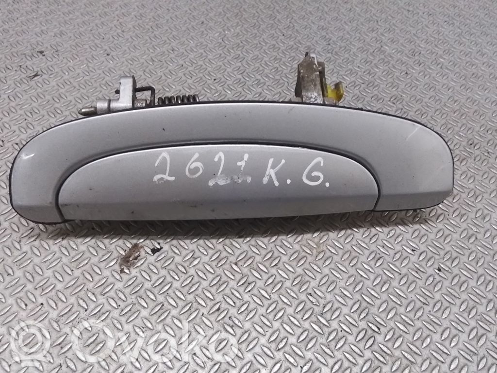 Manecilla externa puerta trasera   8365010000