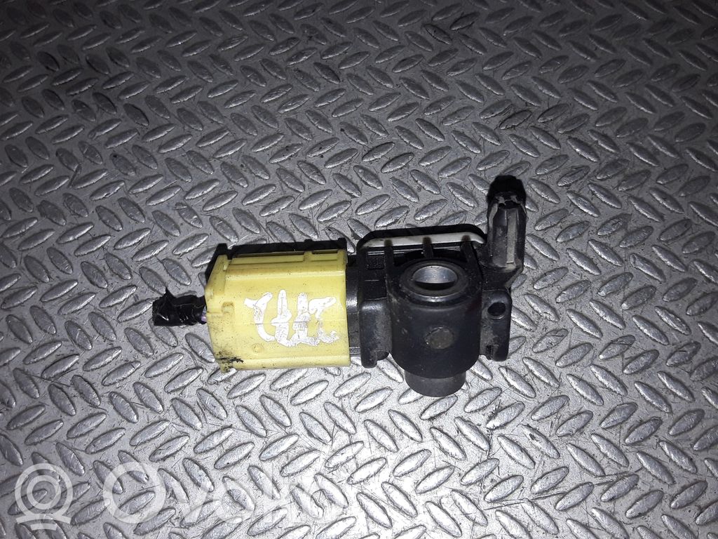 Mitsubishi ASX Sensor impacto/accidente para activar Airbag 