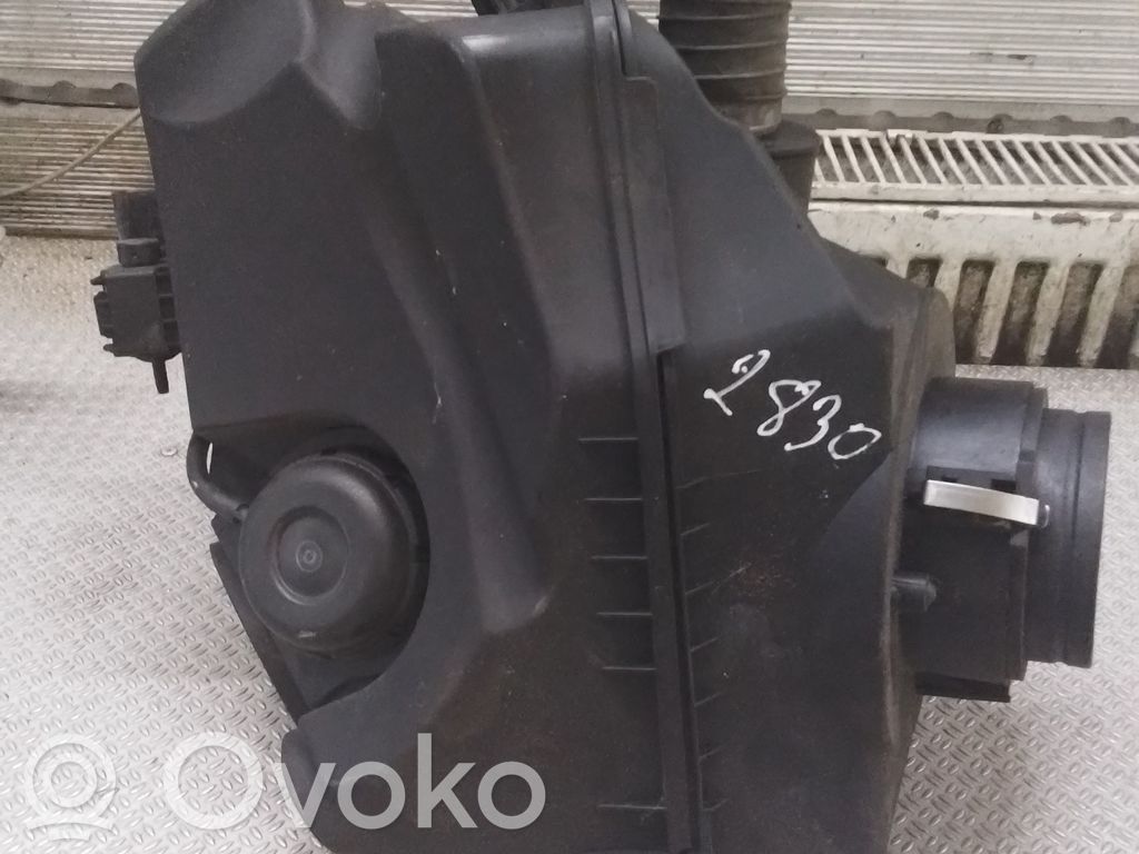 Luftfilterkasten   4F0133835G