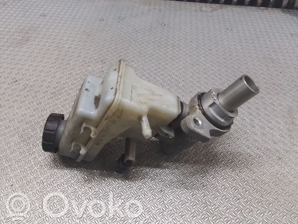 Opel Meriva B Pääjarrusylinteri 
