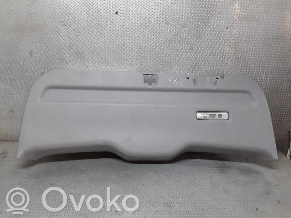 Mitsubishi Grandis Tailgate/boot lid cover trim 