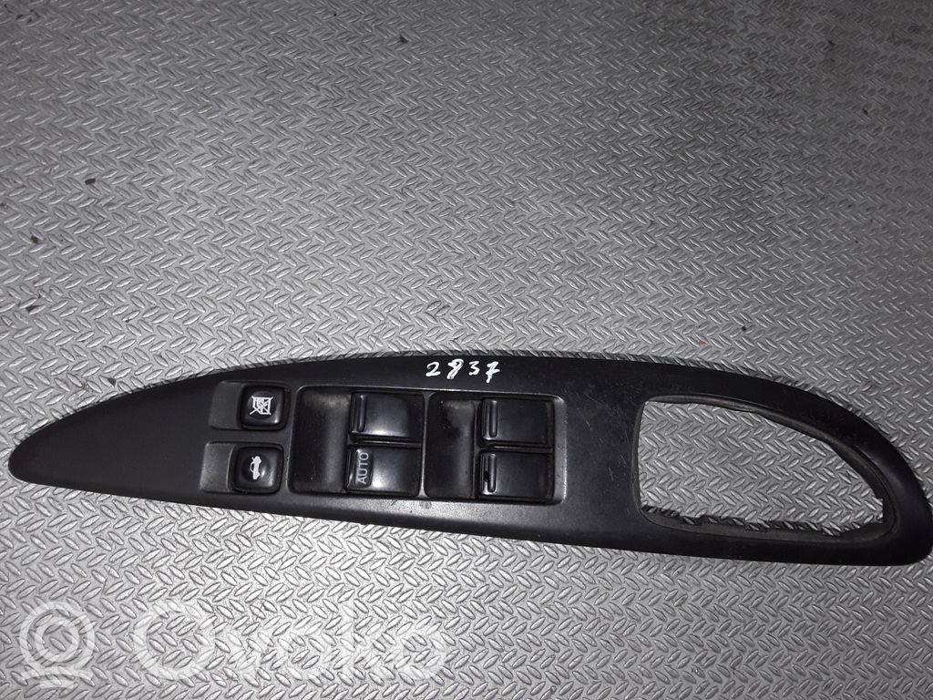Nissan Primera Interruttore di controllo dell’alzacristalli elettrico 