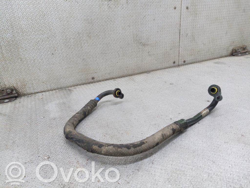 Volvo V70 Ilmastointilaitteen putki (A/C) 