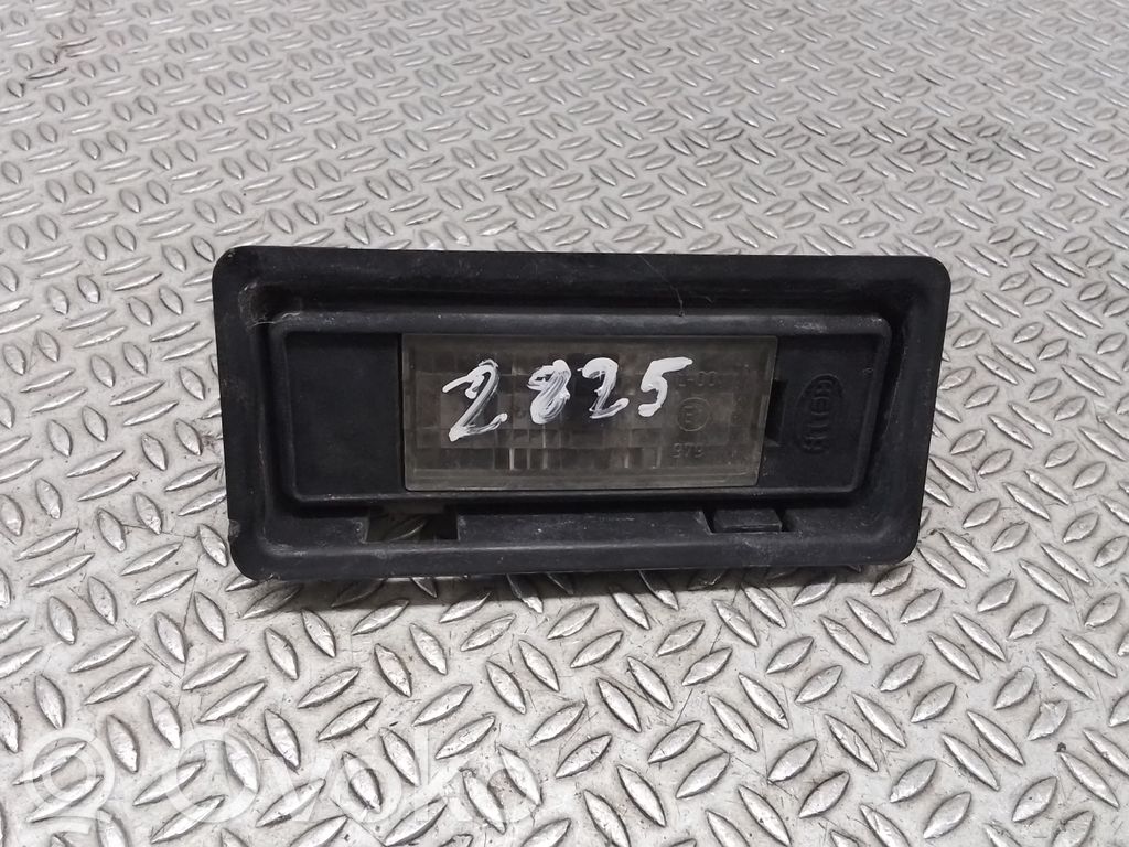 Peugeot 407 Éclairage de plaque d'immatriculation 