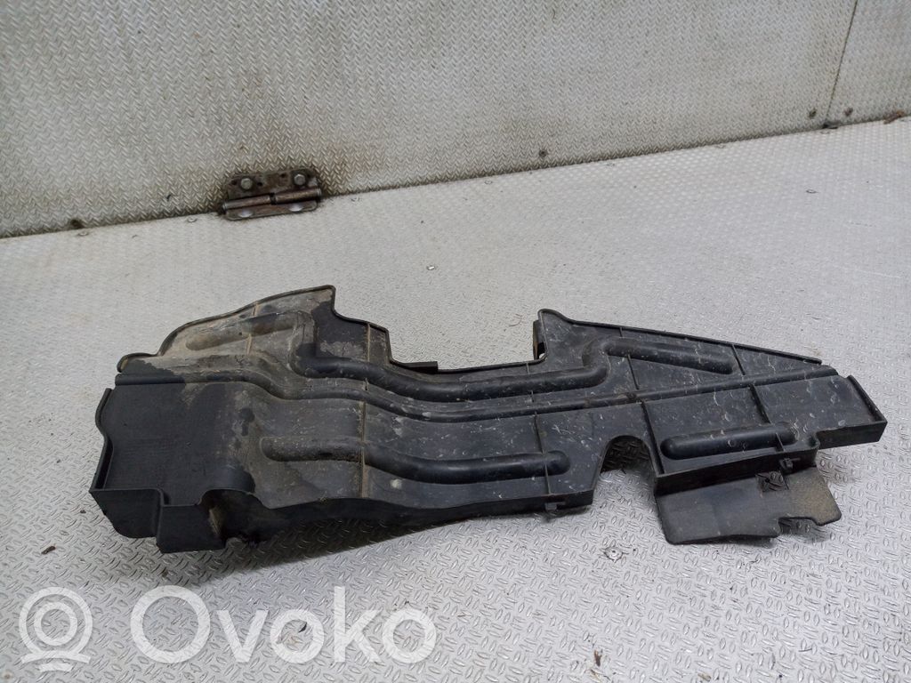 Toyota Avensis T250 Déflecteur d'air de radiateur de refroidissement 