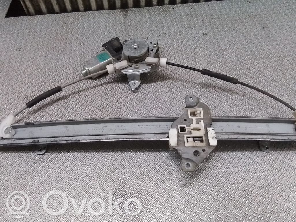 Nissan X-Trail T30 Elektryczny podnośnik szyby drzwi przednich 