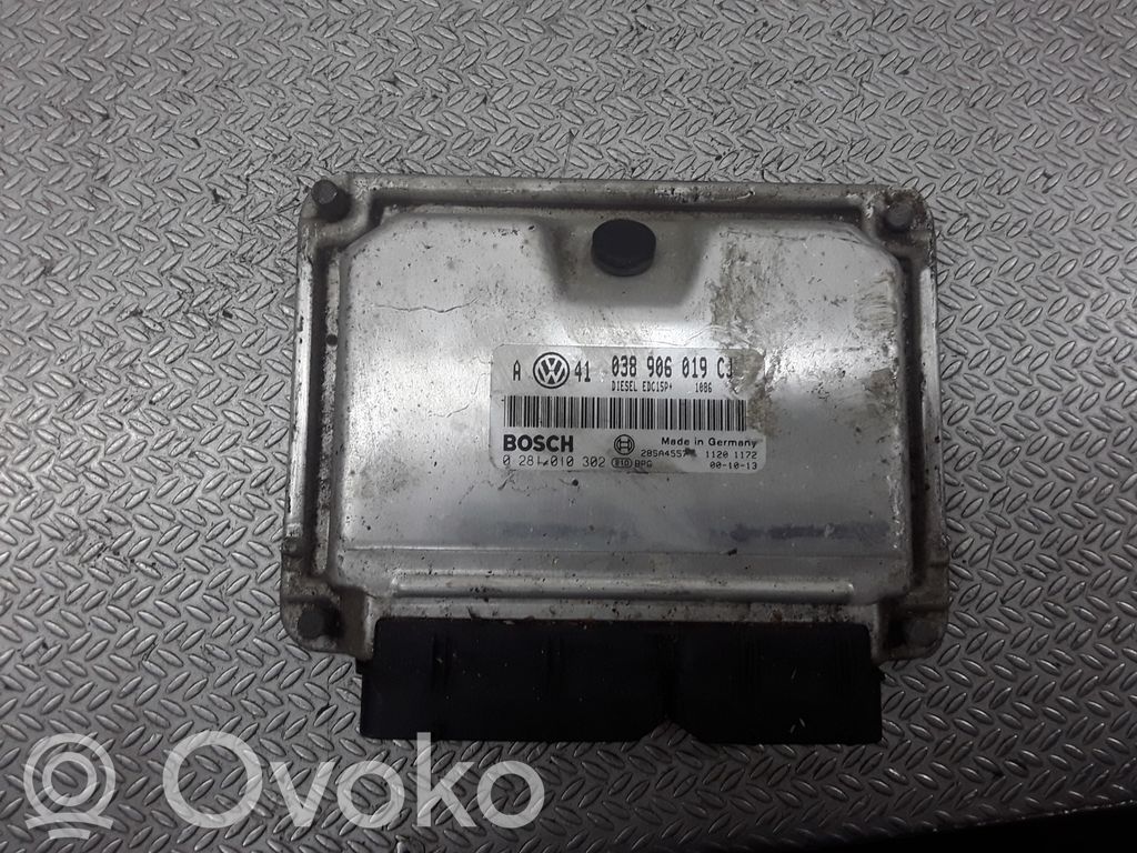 Unidad de control/módulo del motor   038906019CJ,0281010302
