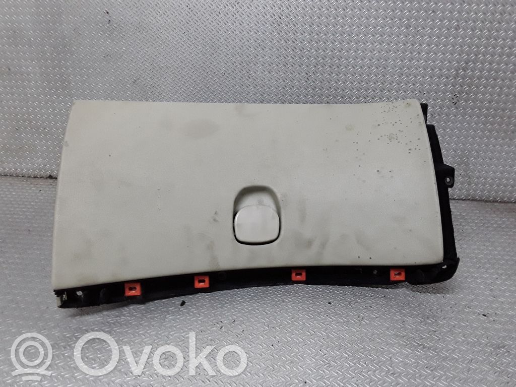 Glove box set   LS376416