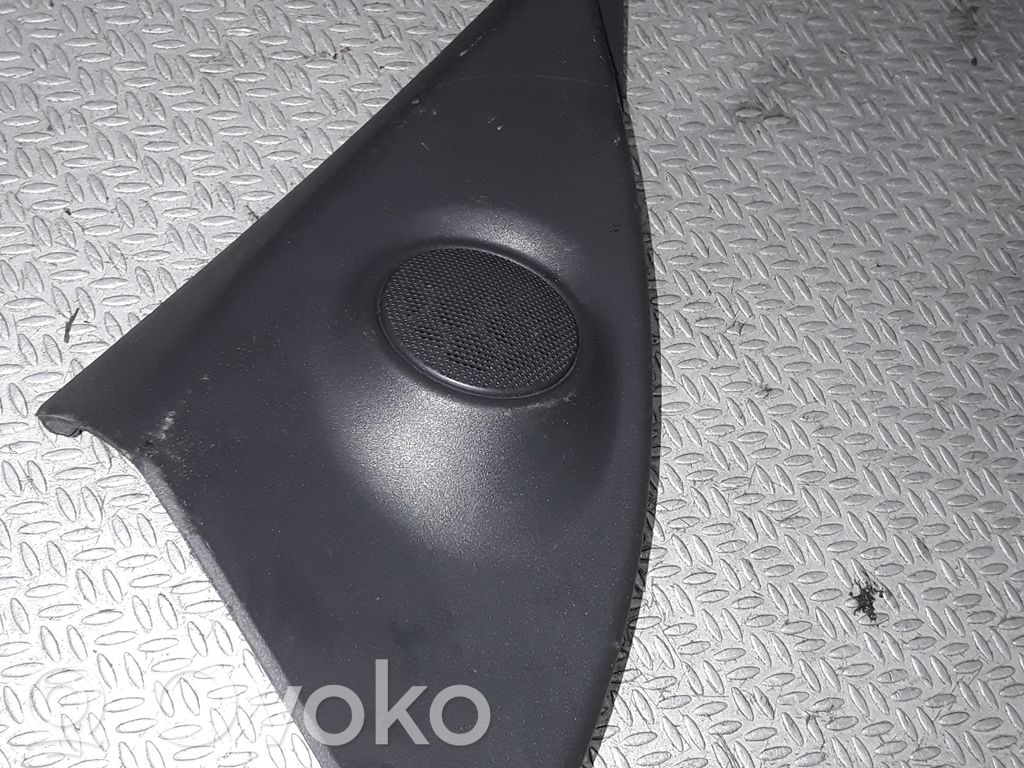 Opel Astra H Sivukaiuttimen suoja
