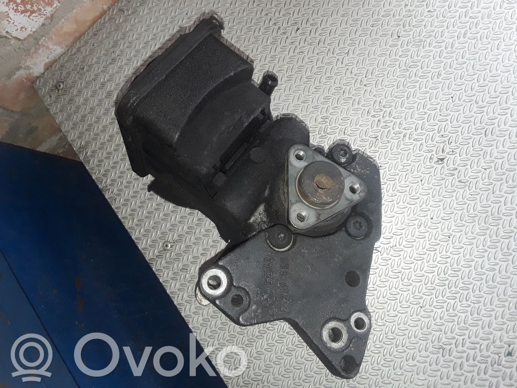 Bomba de dirección hidráulica   6756575