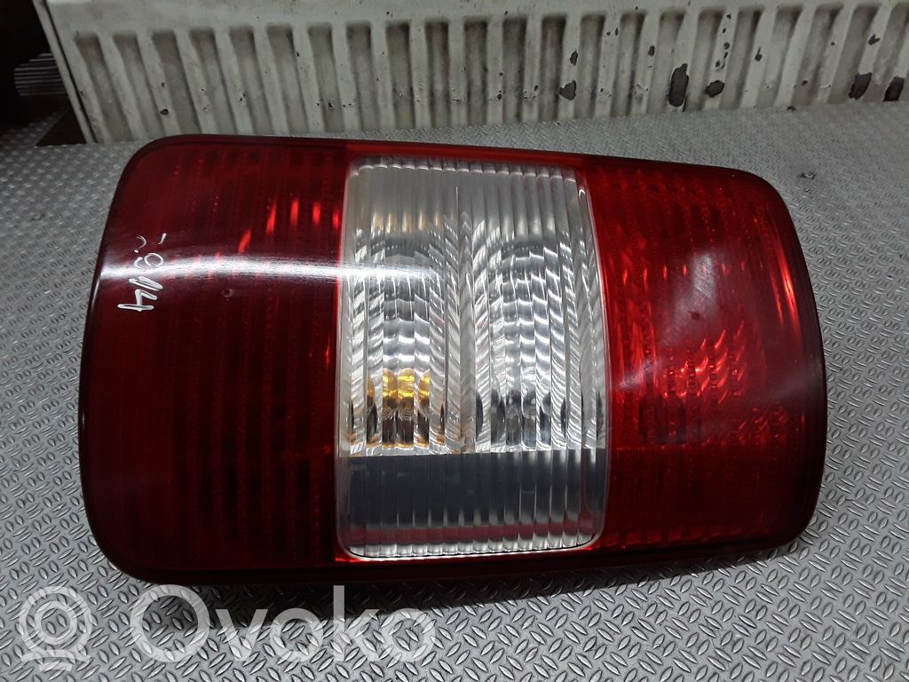 Lampa tylna   2K0943112