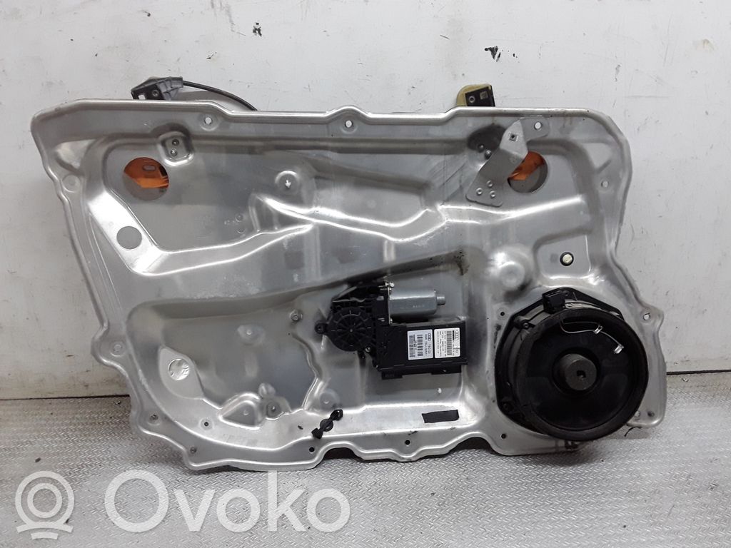 Etuoven ikkunan nostin moottorilla   4E0837849