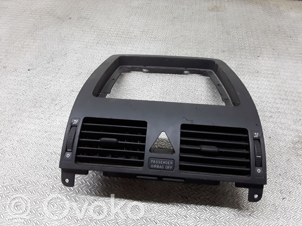 Volkswagen Touran I Rejilla de ventilación central del panel