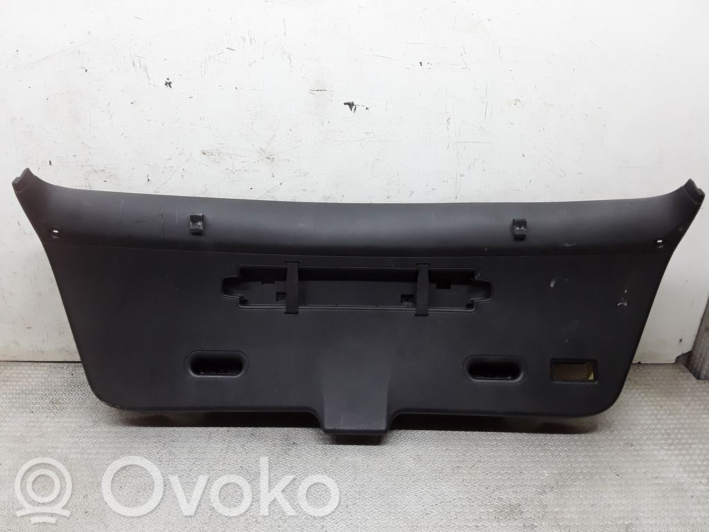 BMW 3 E46 Tailgate/boot cover trim set 
