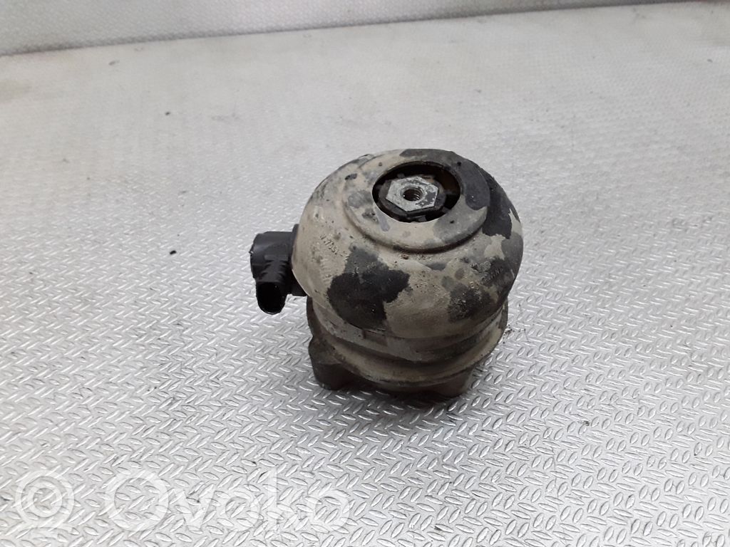 Support de moteur, coussinet   4E0199381