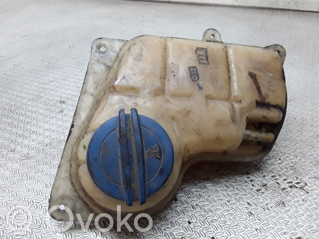 Vas expansiune/rezervor lichid de răcire   8D0121403J