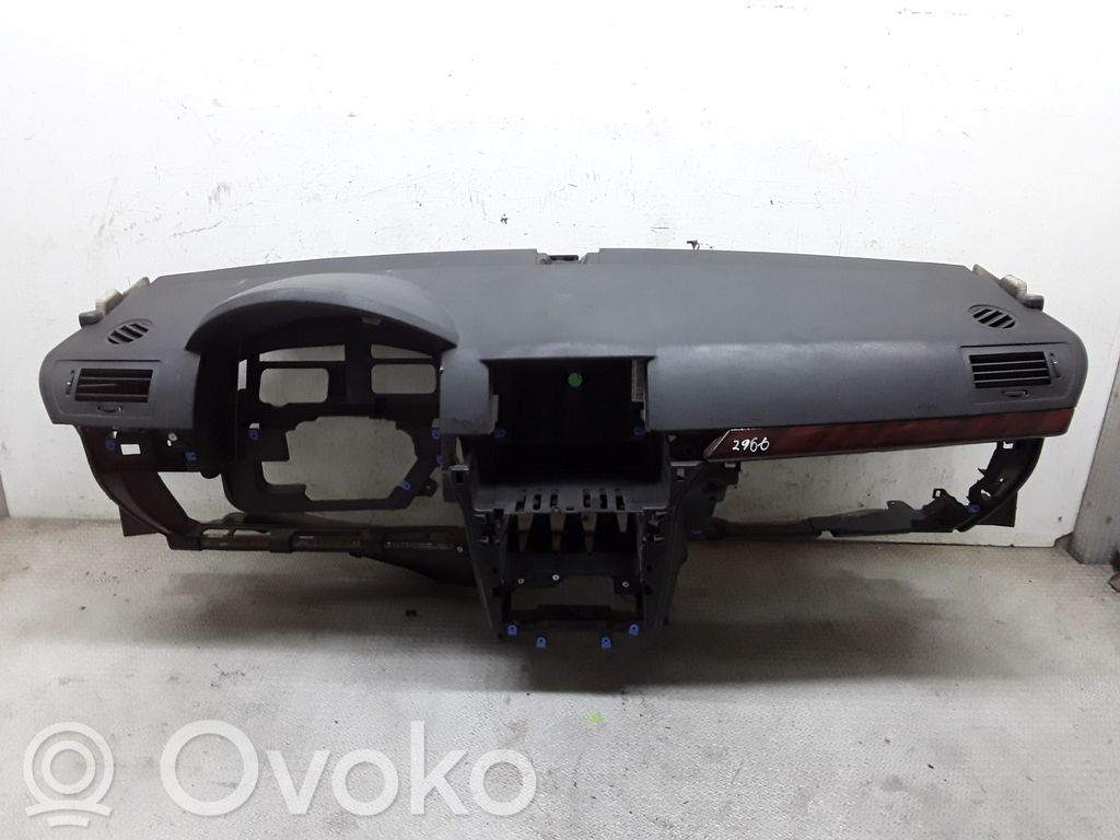 Opel Astra H Панель 