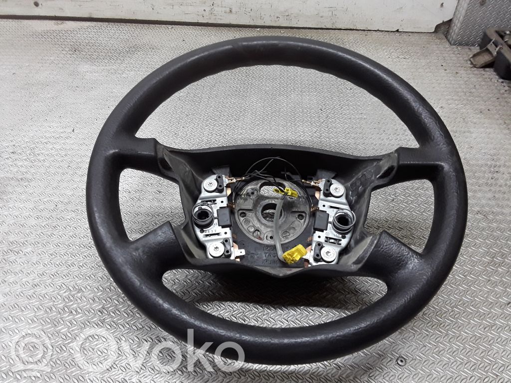 Skoda Fabia Mk1 (6Y) Ohjauspyörä 