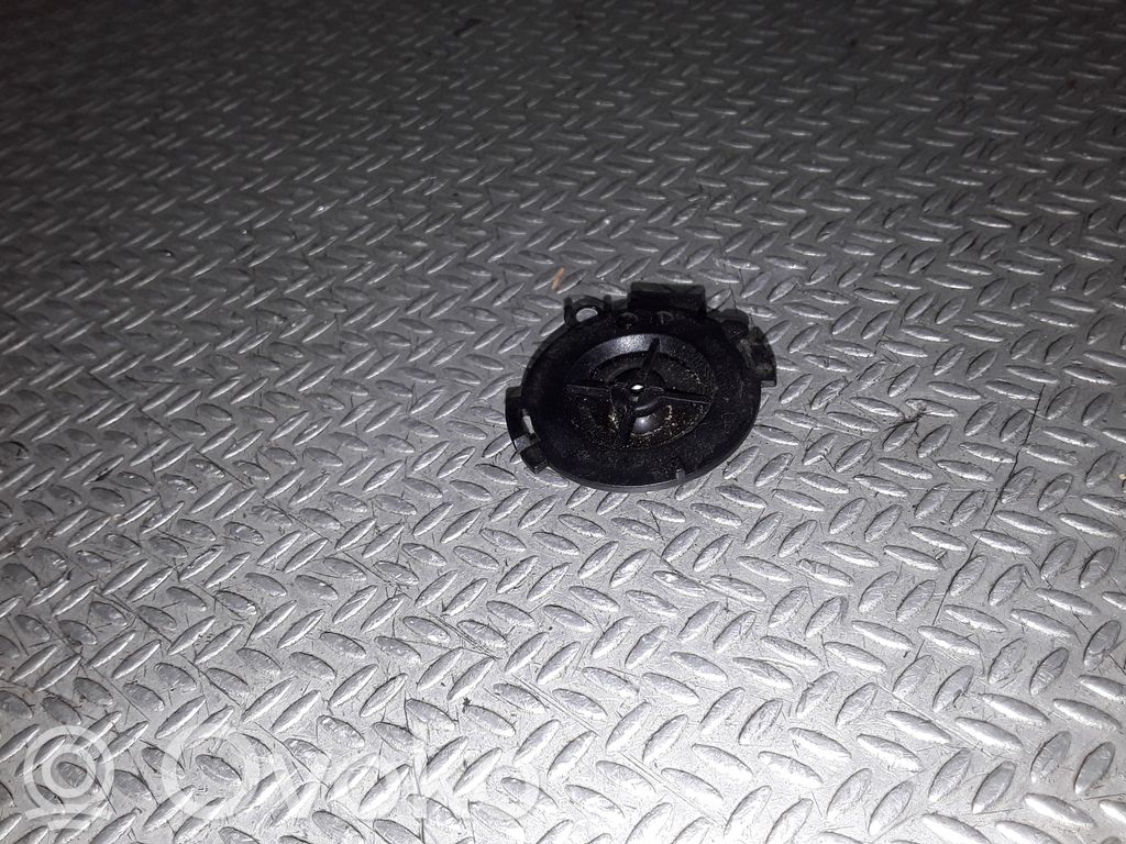 Enceinte haute fréquence de porte avant