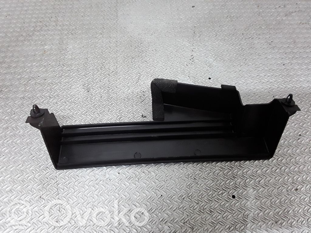 Mazda CX-7 Soporte/base de amplificador de sonido 
