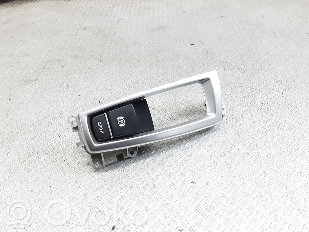 BMW 5 F10 F11 Comutator frână parcare 