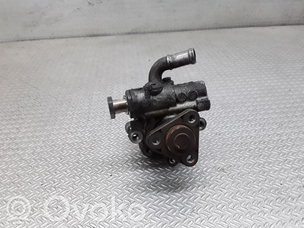 Ohjaustehostimen pumppu   3D0422154F