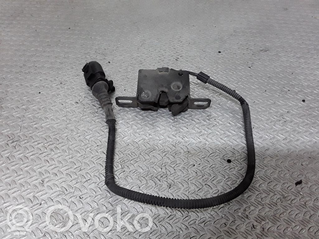 Audi A8 S8 D3 4E Dzinēja pārsega slēdzene 