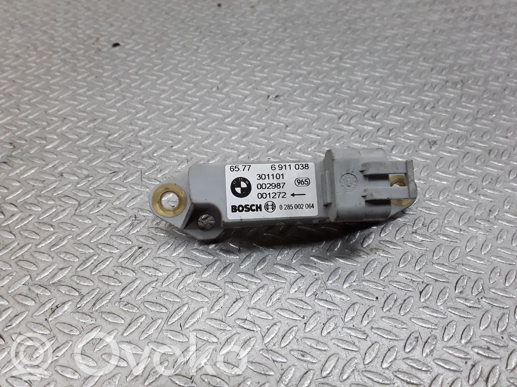 Senzor impact/declanșare airbag   0285002064,6911038