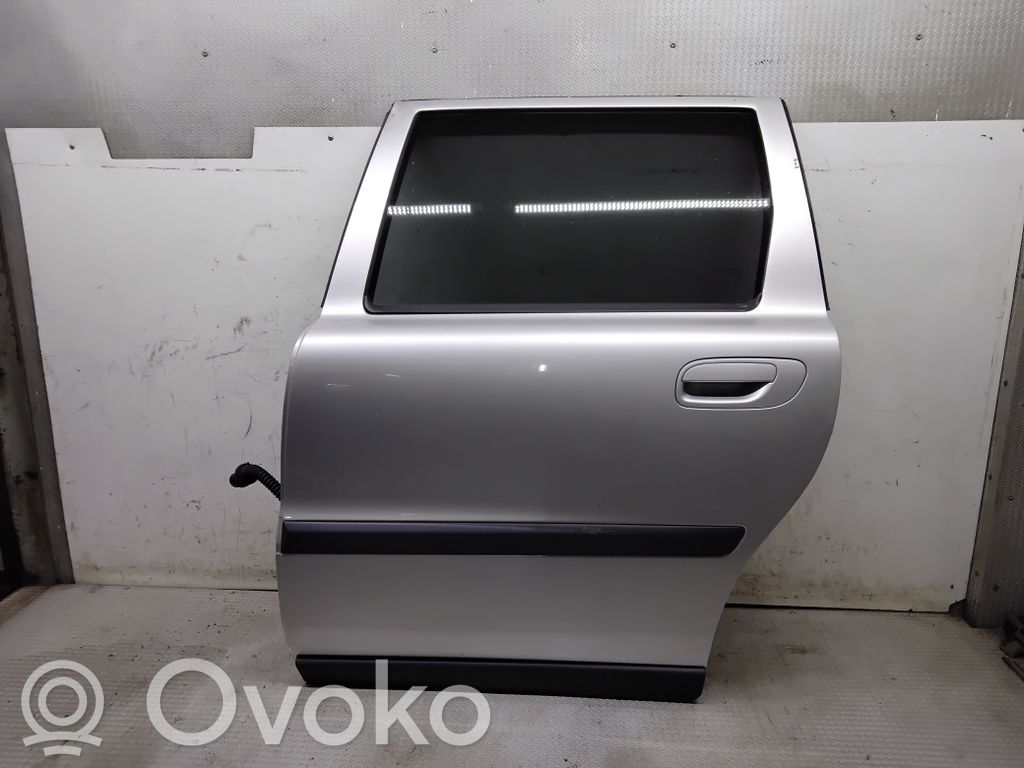 Rear door
