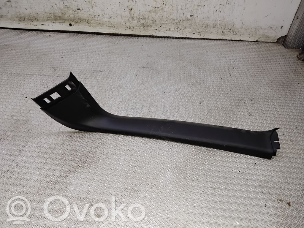 Takaluukun koristelista   51497061396