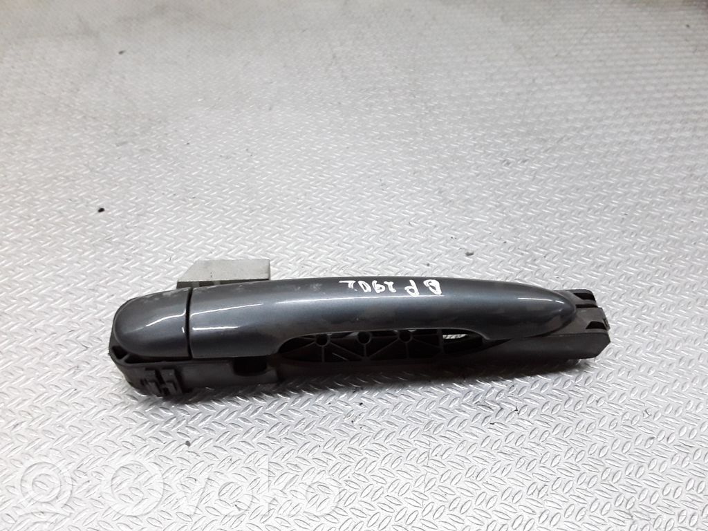 Nissan Primera Klamka zewnętrzna drzwi przednich 