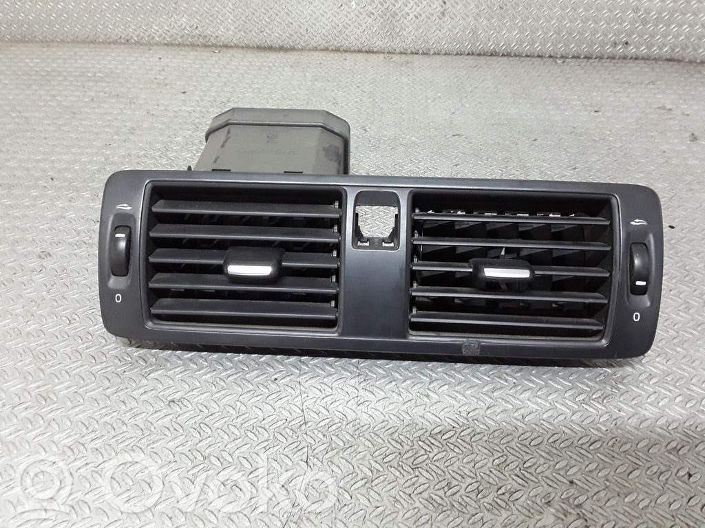 Volvo V50 Rejilla de ventilación central del panel 